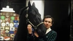 Quelle est la race de Jappeloup ?