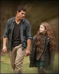 Révélation 2 : Quel est le pouvoir de Renesmée, la fille d'Edward et Bella, l'âme-sur de Jacob ?