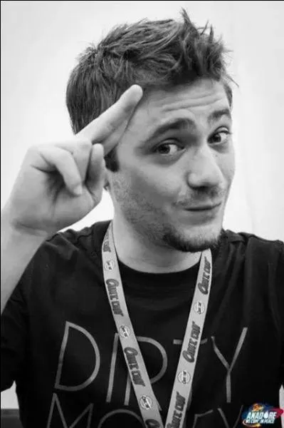 Quel est ce youtubeur ?