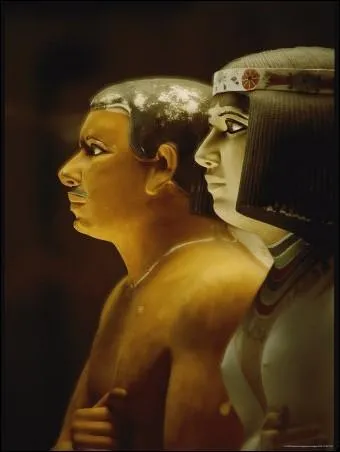 À quelle période, la représentation statuaire est-elle considérée comme les uvres les plus vivantes qu'aient exécutées les artistes égyptiens ?