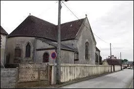 Voici l'église Notre-Dame de Vaupillon. Commune du Centre-Val-de-Loire, elle se situe dans le département ...