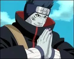 Comment s'appelle l'épée de Kisame ?