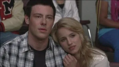 Avec qui Quinn trompe-t-elle Finn ?