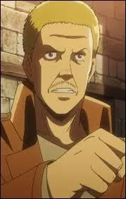 Qui a sauvé Eren et Mikassa lorsqu'ils étaient petits et qui les a prévenus ?