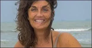 Voici une femme de 45 ans et qui nous vient du Var (83) ; c'est...