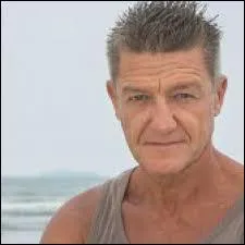 Voici maintenant un homme de 52 ans qui vient de Seine-Maritime (76), et qui s'appelle...