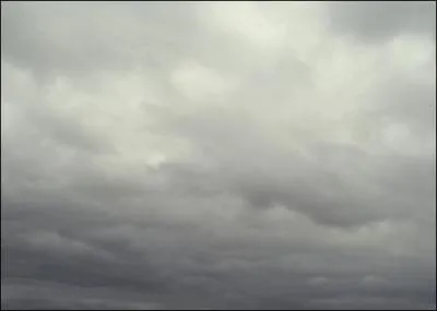 Quand il ne fait pas beau, on dit que le ciel est gris.