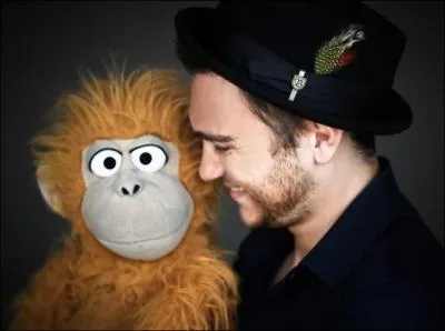 Citez un des deux tubes de Jean-Marc ?