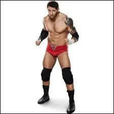 Comment s'appelle ce catcheur arriv&eacute; num&eacute;ro 27 ?