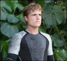 Vrai ou faux : Peeta est tiré au sort lors de la Moisson.