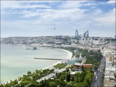 Quel est ce lac d'Asie bordé par l'Iran, la Russie, le Kazakhstan, le Turkménistan et l'Azerbaïdjan ?