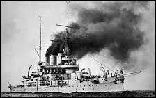 Qui a chanté "M'en voudrez-vous beaucoup si je vous dis un nom qui chante au fond de moi au bruit de l'océan" ?