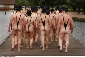 Citez-moi les catégories de personnes les plus exposées aux dangers d'une canicule :