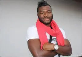 (Question Facile) Quel sport faisait Makassy avant d'être chanteur ?