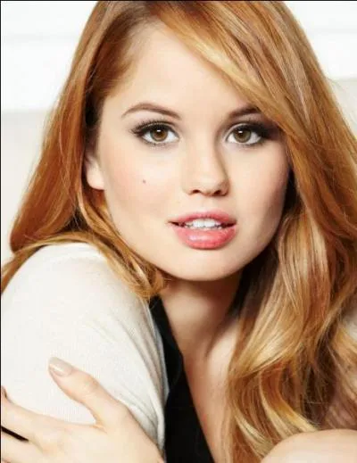 Debby Ryan, l'héroïne de la série Jessie, a fait une apparition dans ...