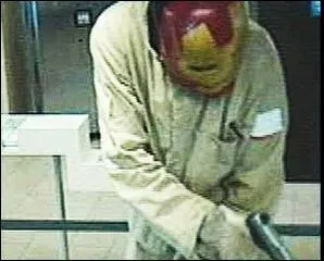 Quel masque de héros porte ce braqueur dans l'État de Floride ?