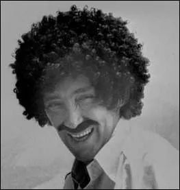 Soldat perdu de l'OAS, il parviendra à dérober pacifiquement en un week-end de juillet 1976, cinquante millions de francs à la Société générale de Nice : qui est-il ?