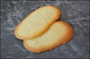 Comment s'appellent ces biscuits secs ?