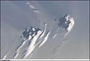 Le naufrage d'un cotre anglais, chasseur de phoques, survint en 1821 sur l'archipel des Crozet. Où est-ce ?