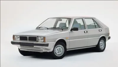 Produite de 1980 à 1992 cette voiture italienne est la première génération de :