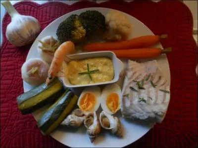 Quel poisson est indispensable à la réalisation du plat nommé aïoli ?