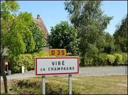 Nous entrons à Viré-en-Champagne. Commune Sarthoise, elle se situe en région ...