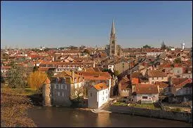 Ville du Poitou-Charentes, Moulismes se situe dans le département ...
