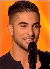 Avec quelle reprise d'une chanson et dans quelle émission s'est-il fait connaître ?