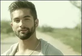 Quel est son premier titre ?