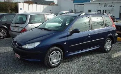 Quelle est cette voiture courante ?