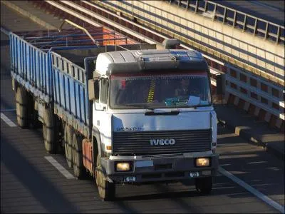 Quel est ce vieux camion ?