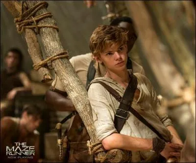 Comment se nomme ce personnage interprété par Thomas Brodie-Sangster ?