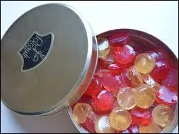 De quelle ville le sucre d'orge est-il une spécialité ?