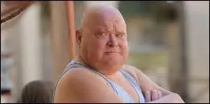 Quel personnage, décédé récemment, sonnait le gong ?