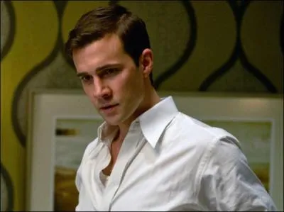 Quel métier exerce Eric à Storybrooke ?