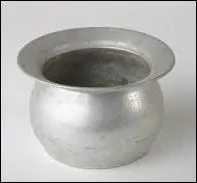 Qui crache au bassinet ?