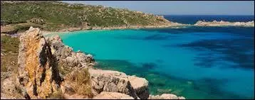 Pour finir, parlons de notre chère mer Méditerranée : quel est le temps de renouvellement de ses eaux ?