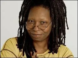 La voix anglaise de la hyène de la question N° 14 est cette actrice américaine, il s'agit de...