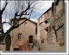 La commune languedocienne de Pézènes-les-Mines se situe dans le département ...