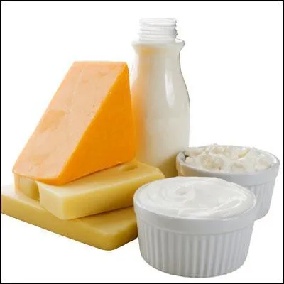 Le lactose est isolé à partir :