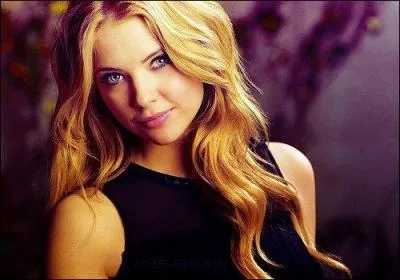 Avec qui Hanna sort-elle ?