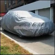 D'une affaire qui n'est pas claire ou de quelque chose qui est caché, on dit qu'il y a... sous roche.