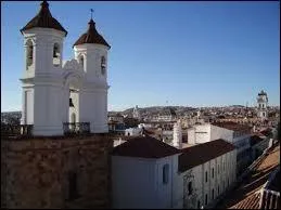 Combien y a-t-il d'habitants ? (environ)