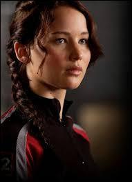 J'ai joué le rôle de "Mystique" dans "X-Men : Days of the Future Past".
Je suis l'héroïne de la trilogie "Hunger Games", adaptée au cinéma.
