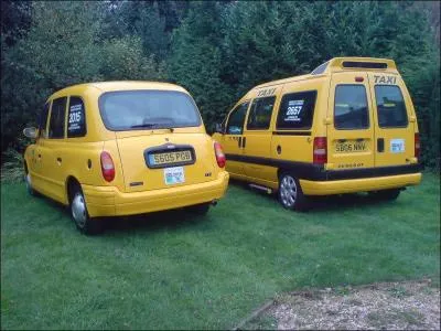 Cet autre utilitaire est une Peugeot :