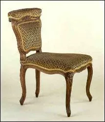 Dotée d'un dossier garni d'une manchette, quel est le nom de cette chaise dont Rimbaud aurait pu faire tout un poème ?