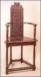 Quel le nom de cette chaise à bras du XVIe siècle ?