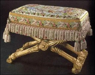 Voici un bien joli tabouret, allez-vous pouffer de rire, ou être plié ?