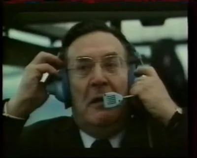 Quel humoriste français a créé ce sketch, qui fit sensation dans les grandes cours européennes, "Le mariage princier" ?