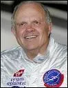 L'aventurier Steve Fossett a fait le tour du monde en montgolfière.